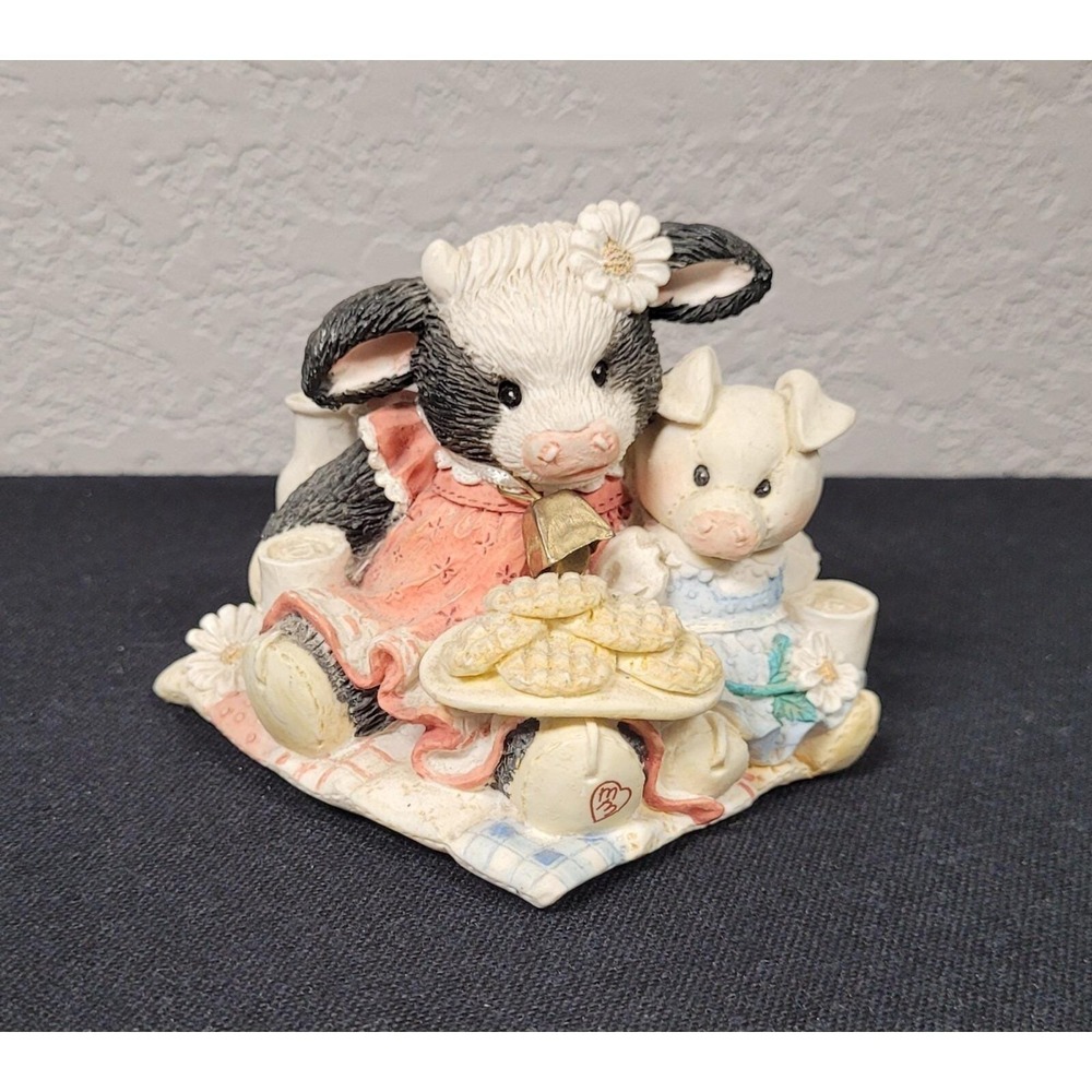 Enesco Mary's Moo Moos Figurine Cookies Are For Sharing #627739 (1993)